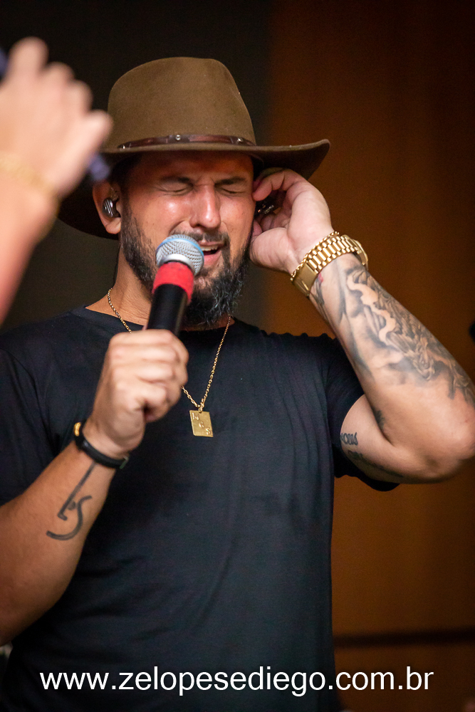 show-com-ze-lopes-e-diego-e-banda-no-boteco-tukas-em-sertaozinho-sao-paulo-brasil