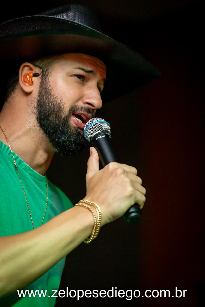 show-com-ze-lopes-e-diego-e-banda-no-boteco-tukas-em-sertaozinho-sao-paulo-brasil