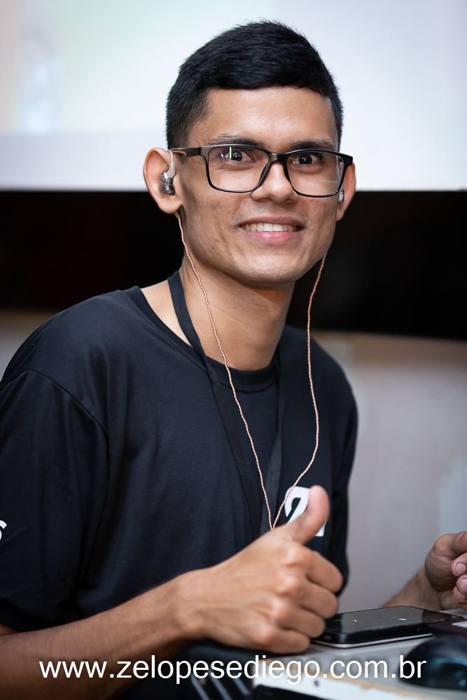 show-com-ze-lopes-e-diego-no-boteco-tukas-vespera-de-feriado-em-sertaozinho-sao-paulo