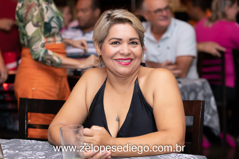show-com-ze-lopes-e-diego-no-boteco-tukas-vespera-de-feriado-em-sertaozinho-sao-paulo