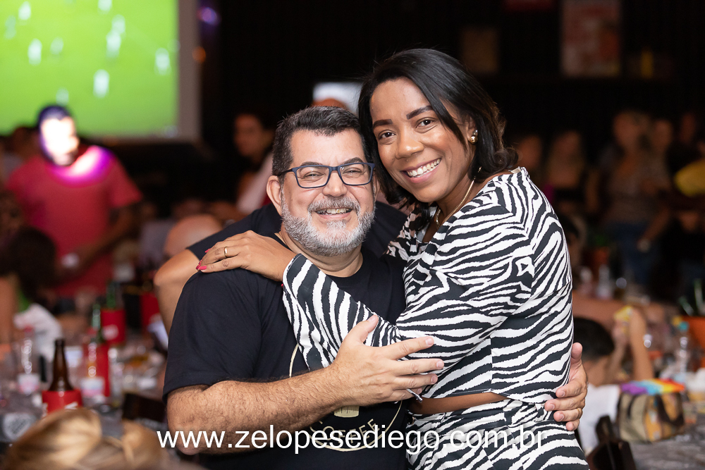 show-com-ze-lopes-e-diego-no-boteco-tukas-vespera-de-feriado-em-sertaozinho-sao-paulo