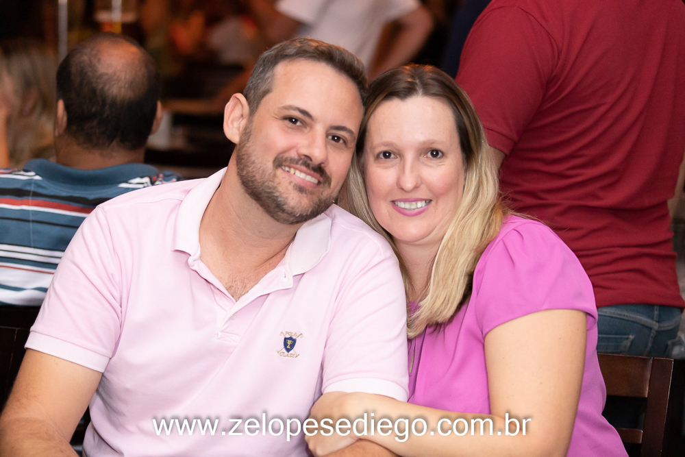 show-com-ze-lopes-e-diego-no-boteco-tukas-vespera-de-feriado-em-sertaozinho-sao-paulo