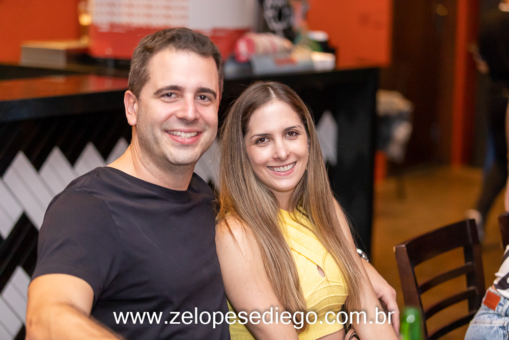 show-com-ze-lopes-e-diego-no-boteco-tukas-vespera-de-feriado-em-sertaozinho-sao-paulo