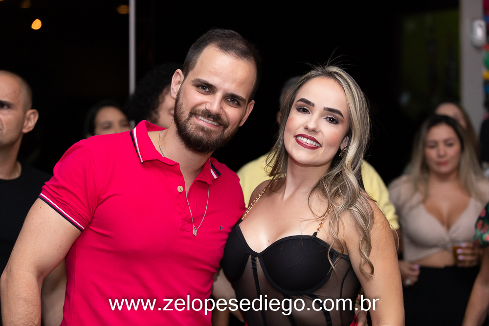 show-com-ze-lopes-e-diego-no-boteco-tukas-vespera-de-feriado-em-sertaozinho-sao-paulo