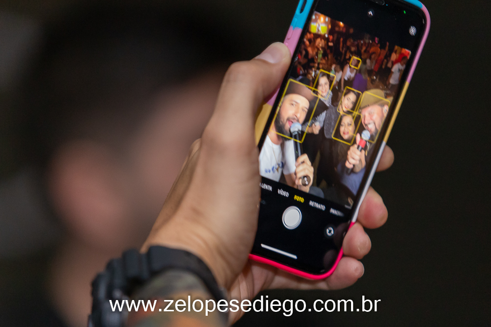 show-com-ze-lopes-e-diego-no-boteco-tukas-vespera-de-feriado-em-sertaozinho-sao-paulo
