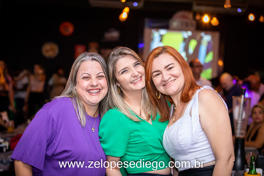show-com-ze-lopes-e-diego-no-boteco-tukas-vespera-de-feriado-em-sertaozinho-sao-paulo