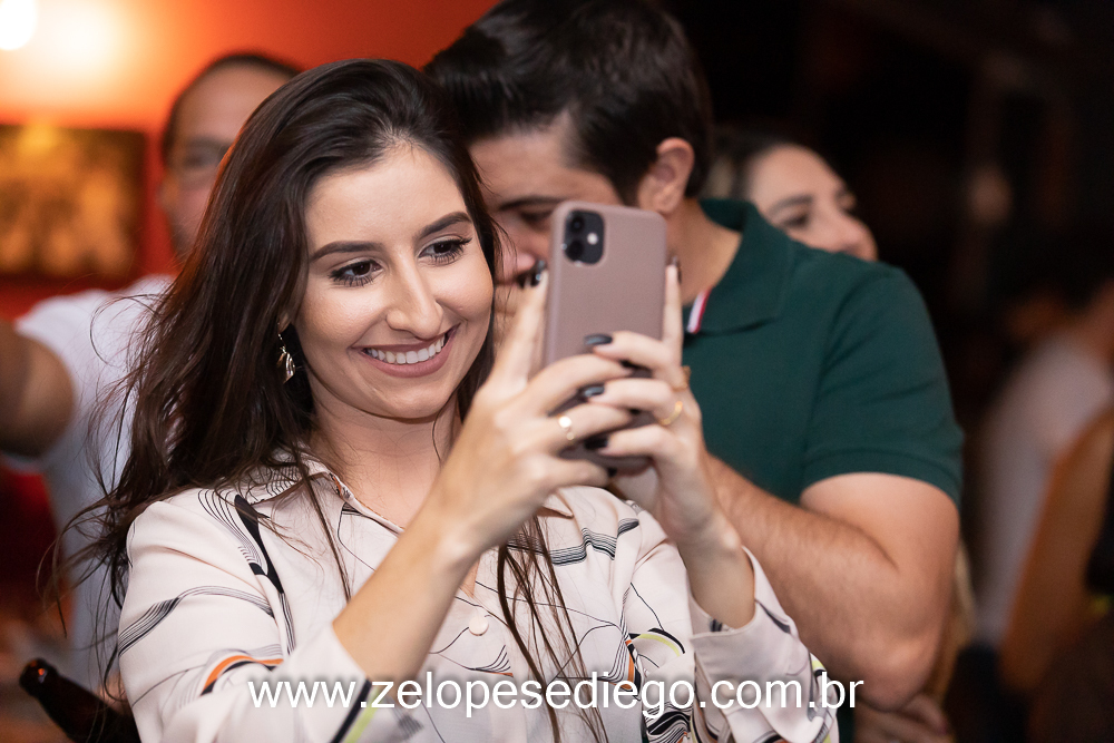 show-com-ze-lopes-e-diego-no-boteco-tukas-vespera-de-feriado-em-sertaozinho-sao-paulo