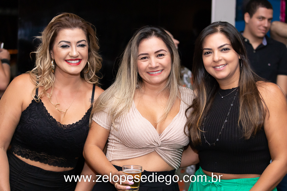 show-com-ze-lopes-e-diego-no-boteco-tukas-vespera-de-feriado-em-sertaozinho-sao-paulo