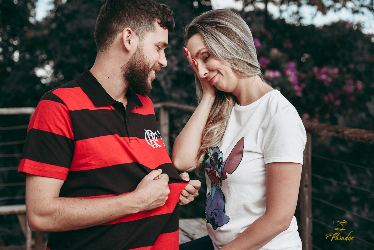 Ensaio Pré Casamento com camisa de time Flamengo