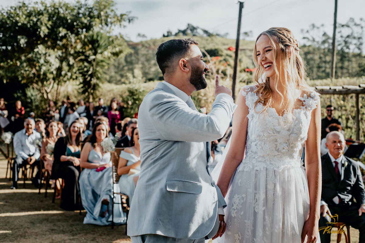 cerimônia ao ar livre com por do sol