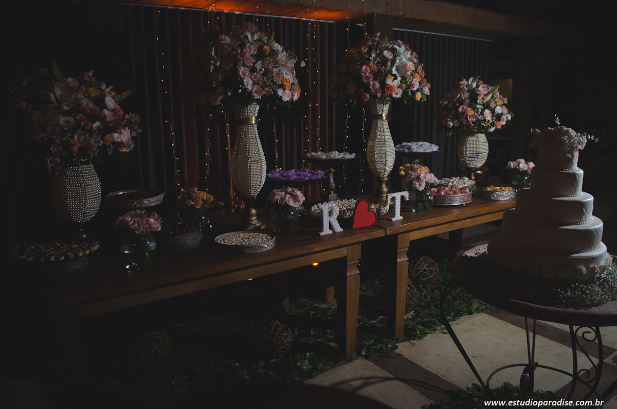Mesa de bolo de casamento no Mangarito juiz de Fora