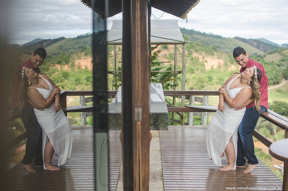 fotos de reflexo em ensaio de noivos