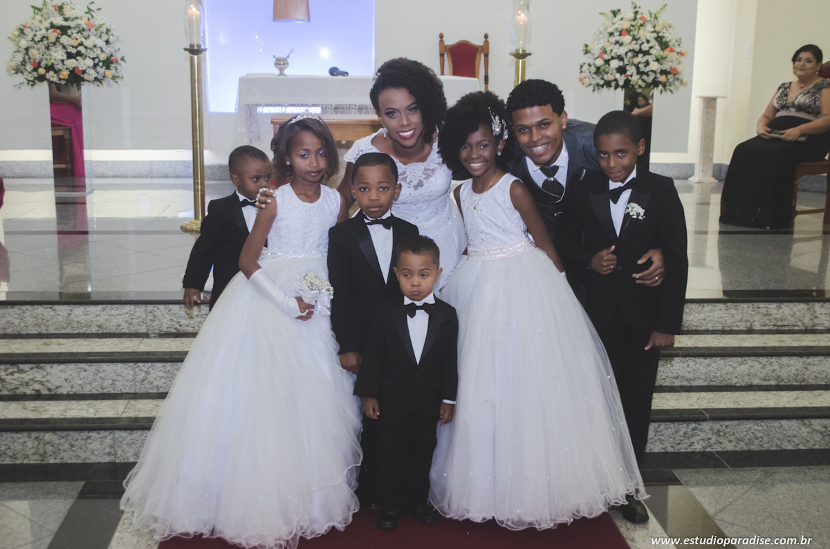 Foto das daminhas e pajens