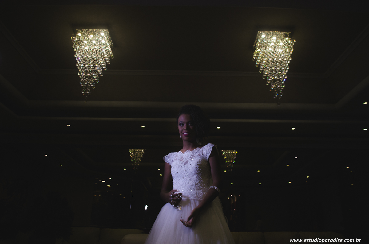 fotos da noiva antes de entrar no altar