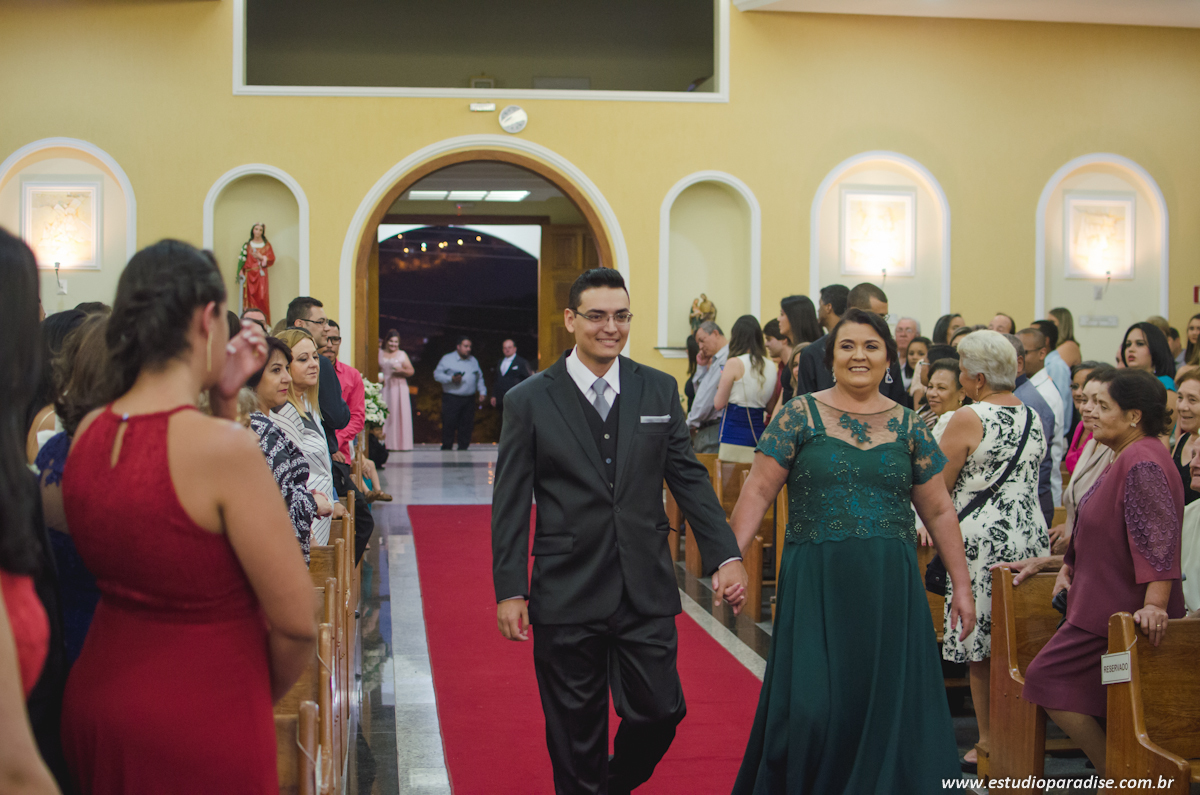 Fotos da entrada do noivo