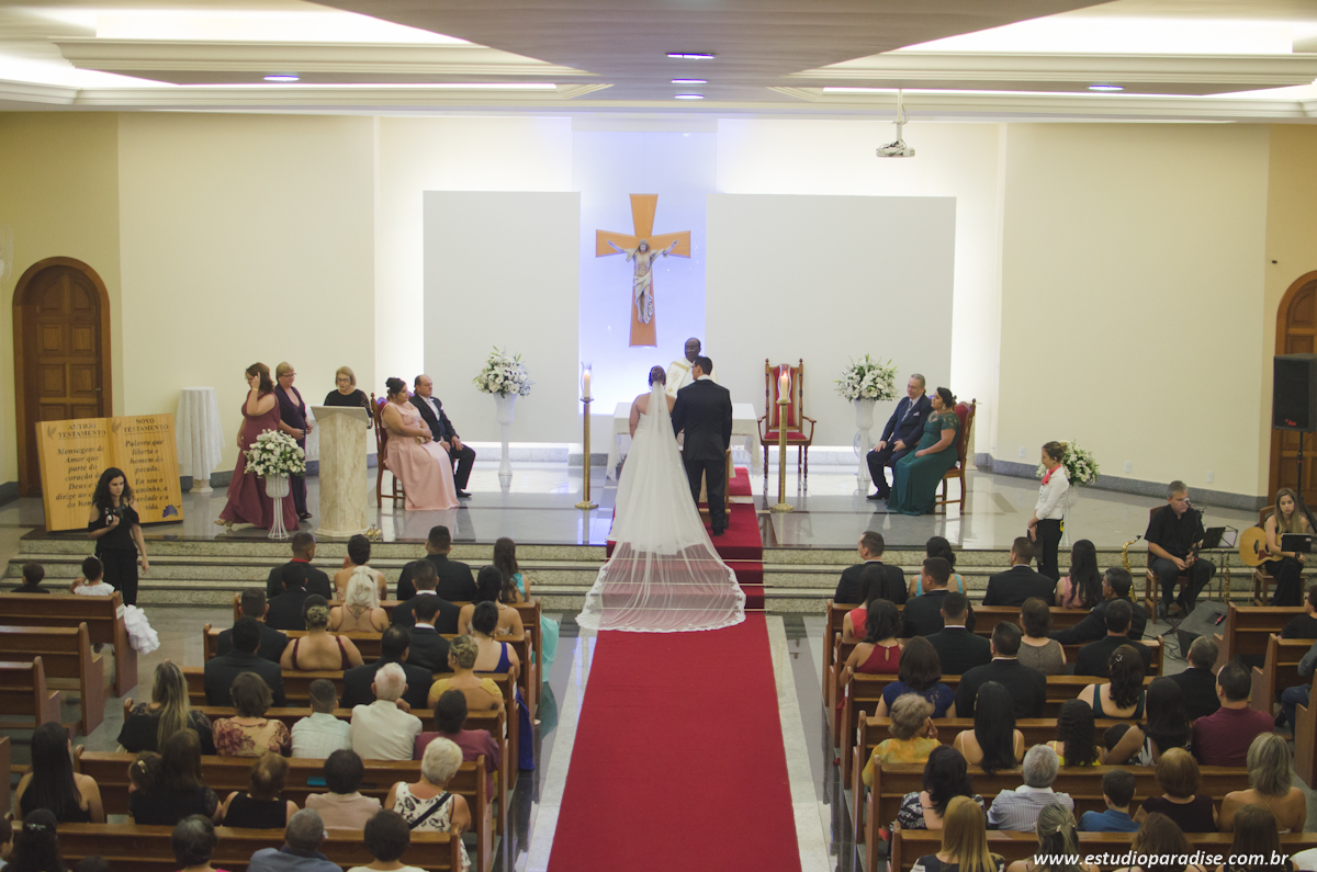 cerimonia religiosa na igreja de santa filomena em juiz de fora