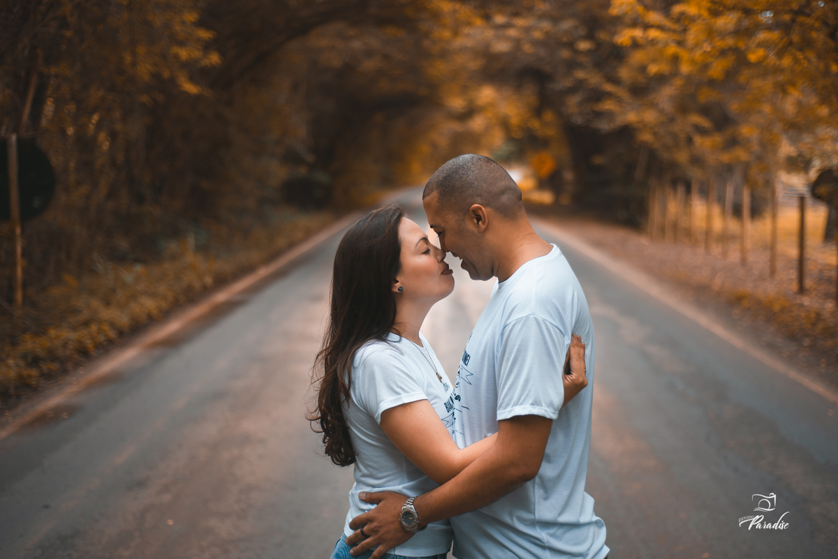 pre wedding em descoberto minas gerais na rodovia feito pelo estúdio paradise de juiz de fora