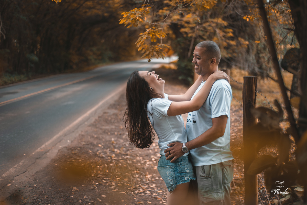 pre wedding em descoberto minas gerais na rodovia feito pelo estúdio paradise de juiz de fora