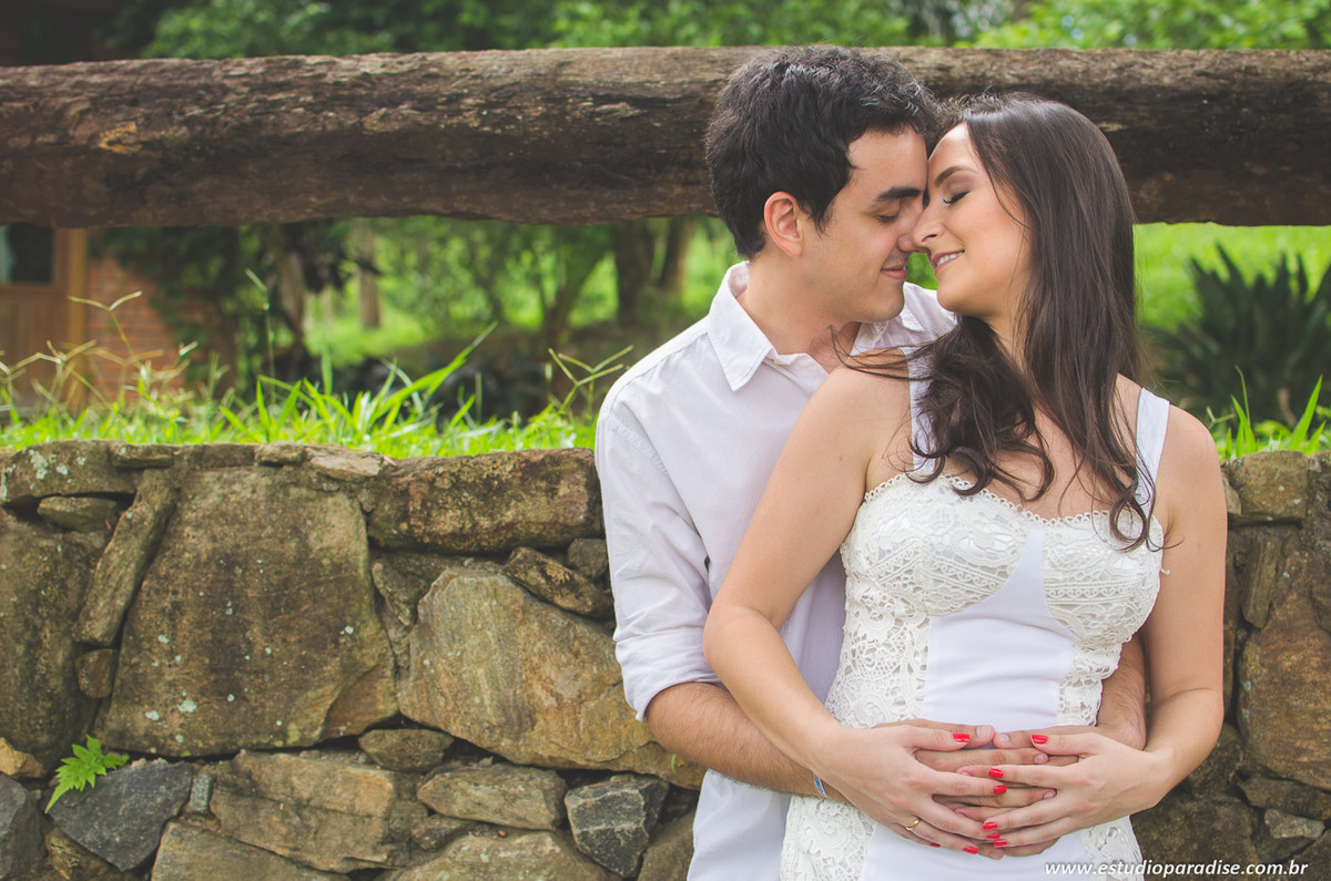 E-Session-Carol-e-yuri-ensaio-de-casal-noivos-em-Juiz-de-Fora-fotos-pré-casamento