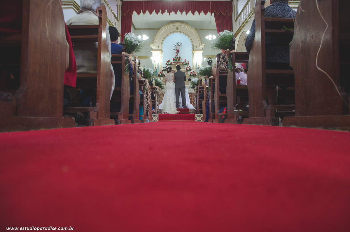 Casamento de dia em Chácara Minas Gerais feito pelo Estúdio Paradise