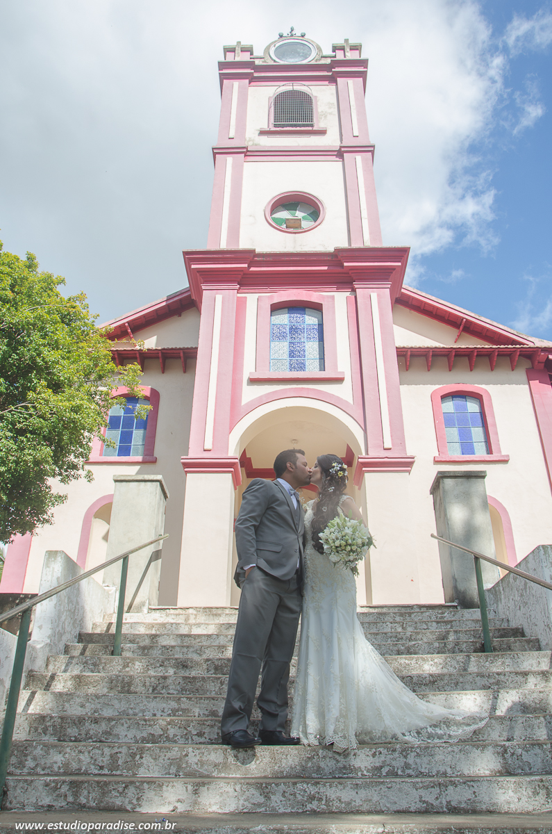Mini ensaio pós cerimônia no Casamento de dia em Chácara Minas Gerais feito pelo Estúdio Paradise