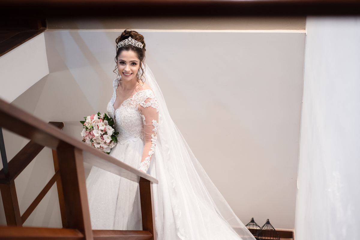 making of Noiva com bouquet