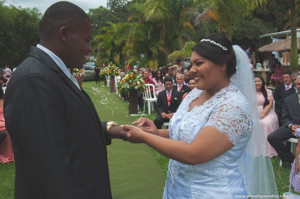 Casamento ao ar livre de dia em Juiz de Fora, Minas Gerais