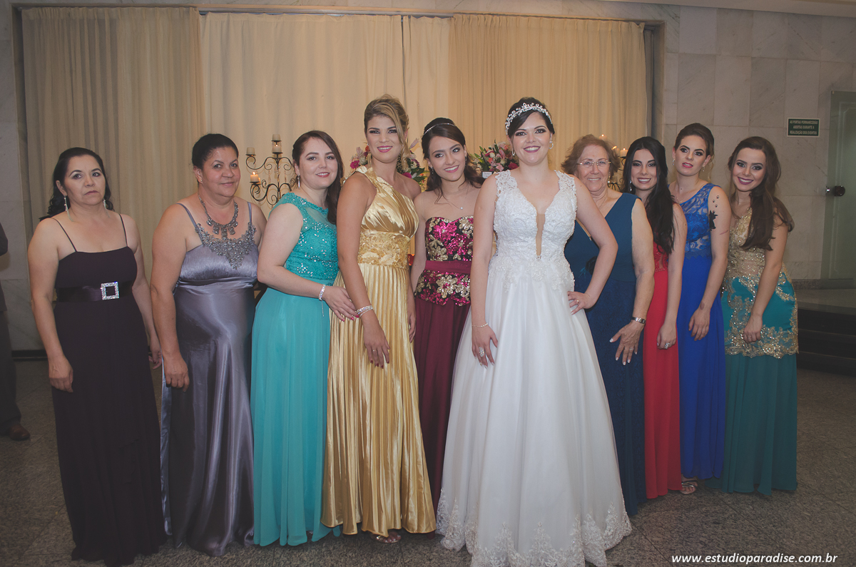 Noiva e suas madrinhas