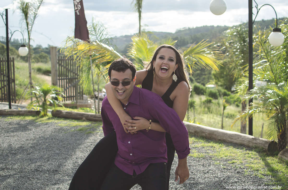 Ensaio pré-casamento feito no Bar Mr Tugas em Juiz de Fora Minas Gerais