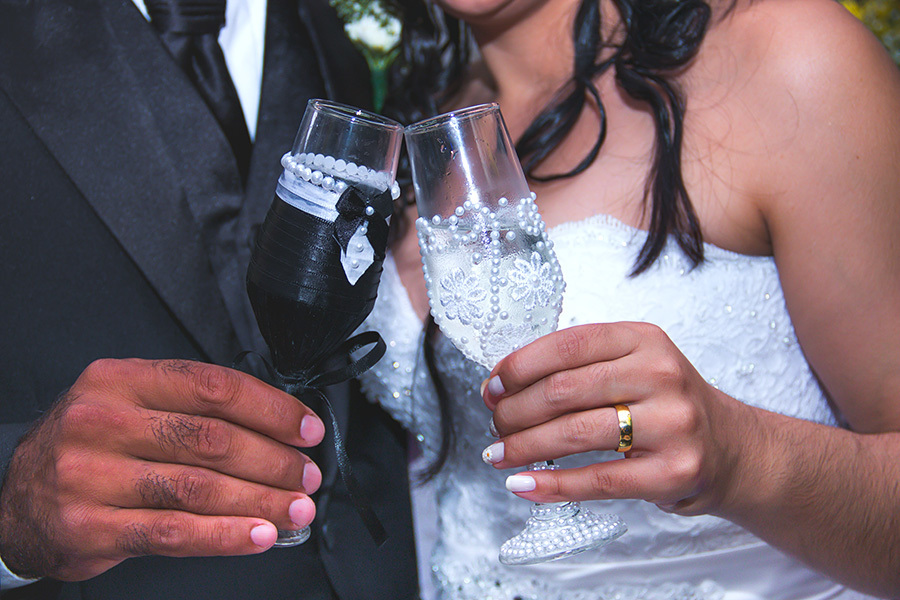 brinde dos noivos casamento cachoeira da serra pará dominik fotografia