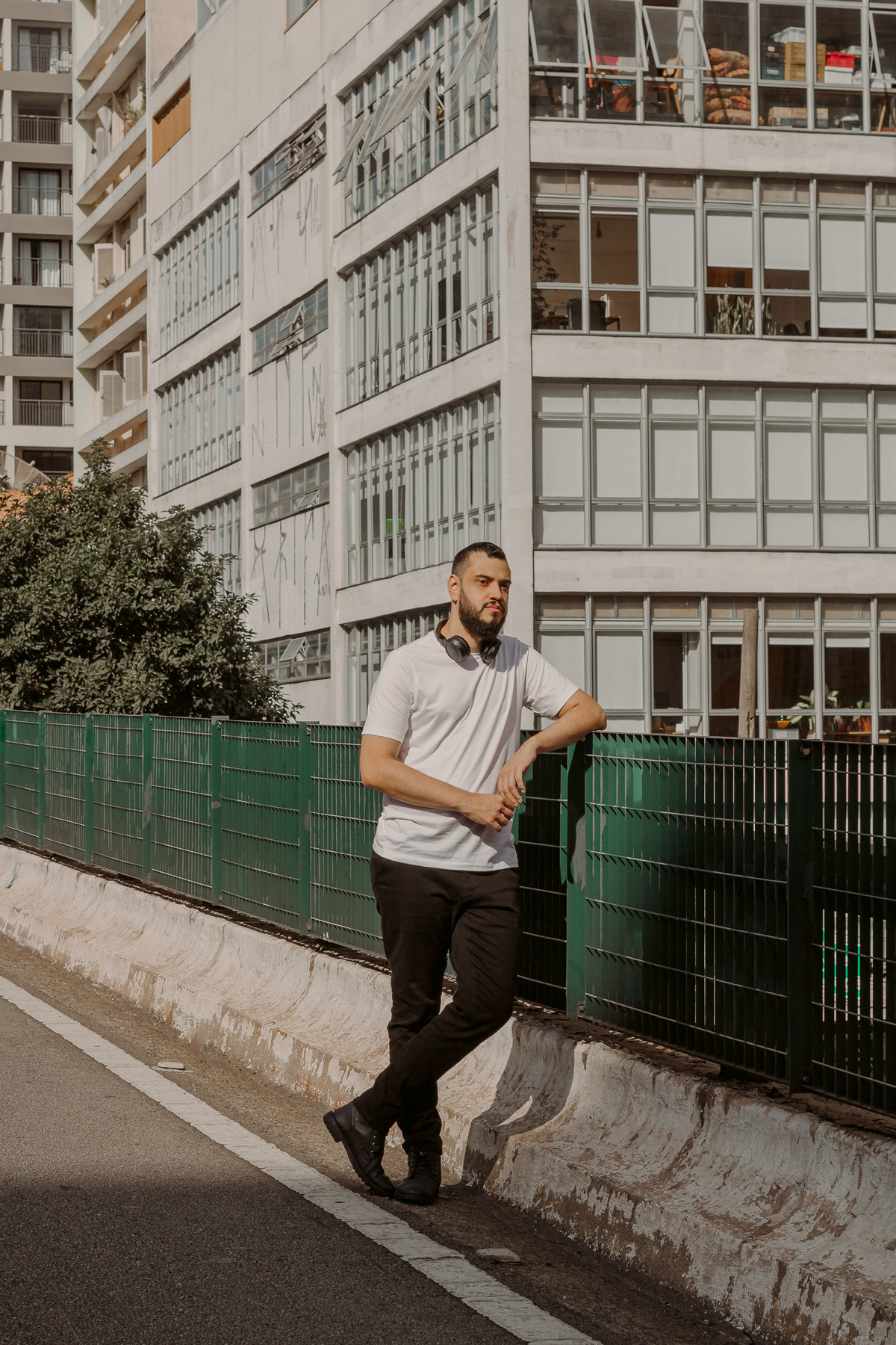 Ensaio masculino externo no minhocão