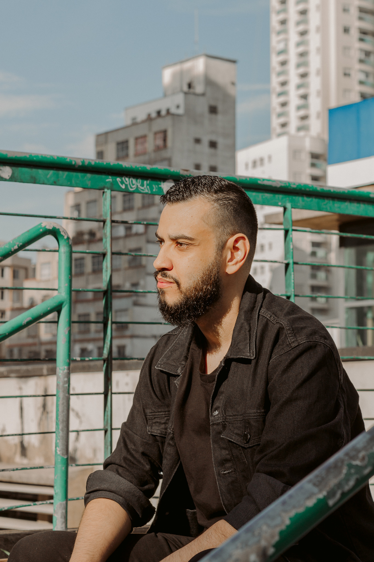 Ensaio masculino nas escadas da Praça Roosevelt