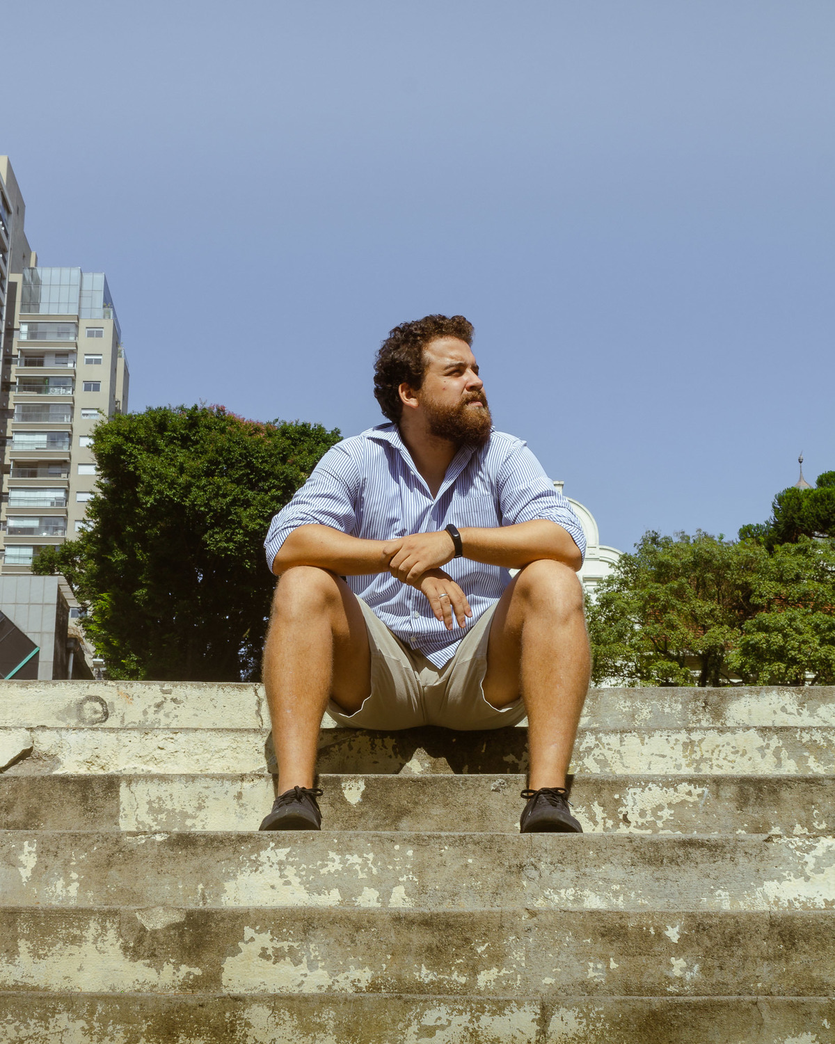 Ensaio masculino nas escadas da Praça Roosevelt