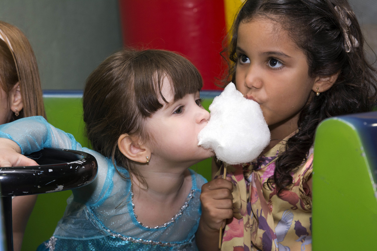 Rafaelly Lemos - Fotógrafa de casamento, aniversários e ensaios. Recife, Pernambuco. Brasil.