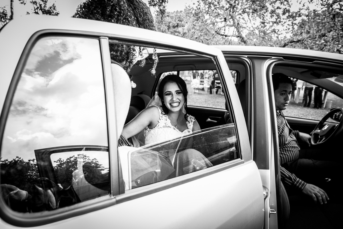 Casamento Barbara e Lucas no espaço Capim Santo em Aldeia, Camaragibe-Pernambuco fotografado pela fotógrafa autoral de casamentos Rafaelly Lemos. Ano 2019.