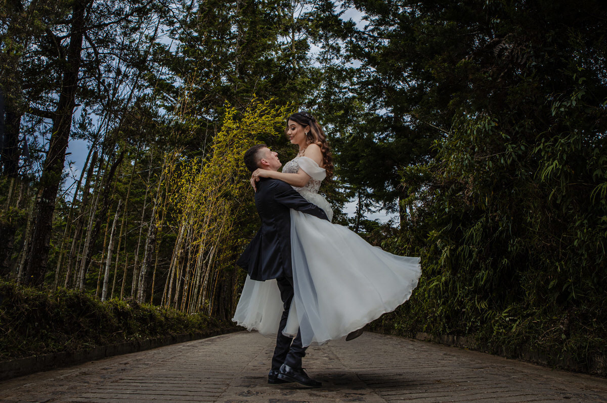Fotografía de bodas Medellín
Fotógrafo de bodas oriente antioqueño
Matrimonios Llanogrande
Bodas Rionegro
Gisela Giraldo Fotografía
Bodas católicas
Mejores fotógrafos de bodas Medellín