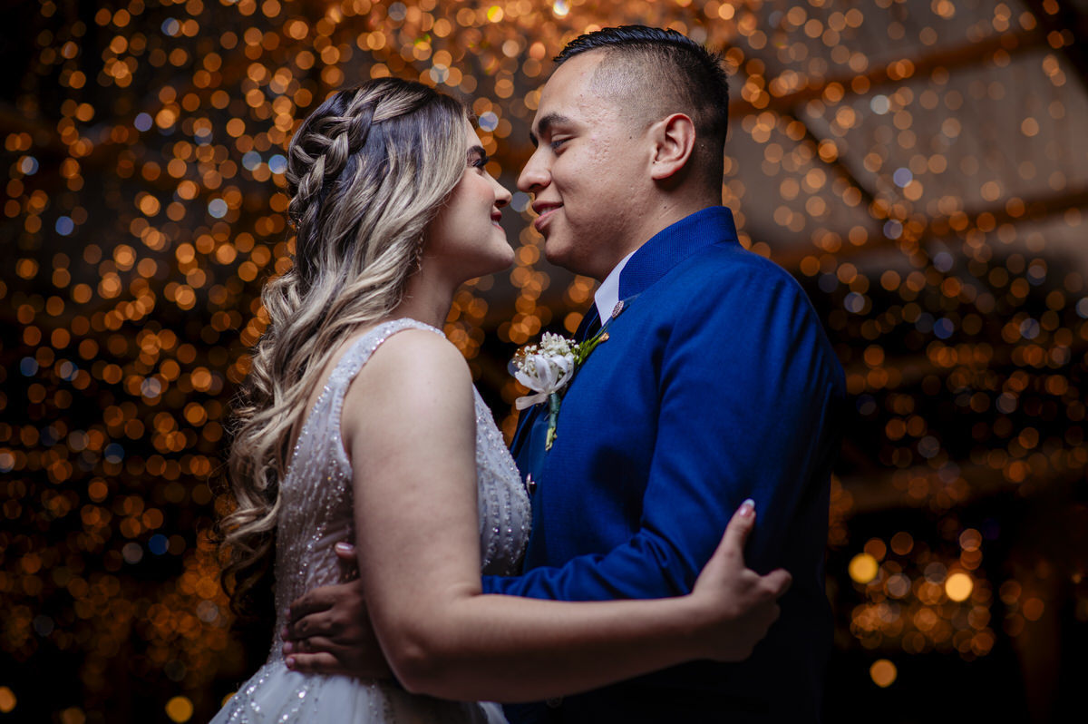 Destination wedding photography Medellín