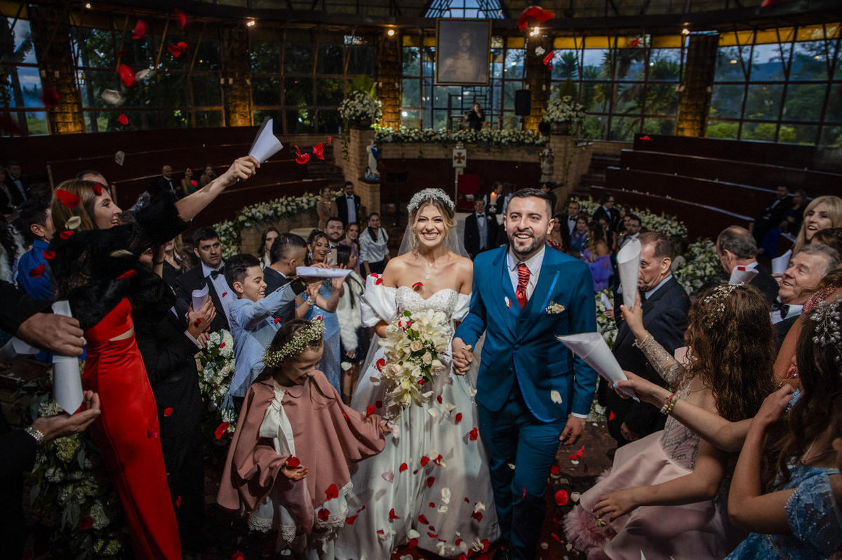 Destination wedding photography Medellín