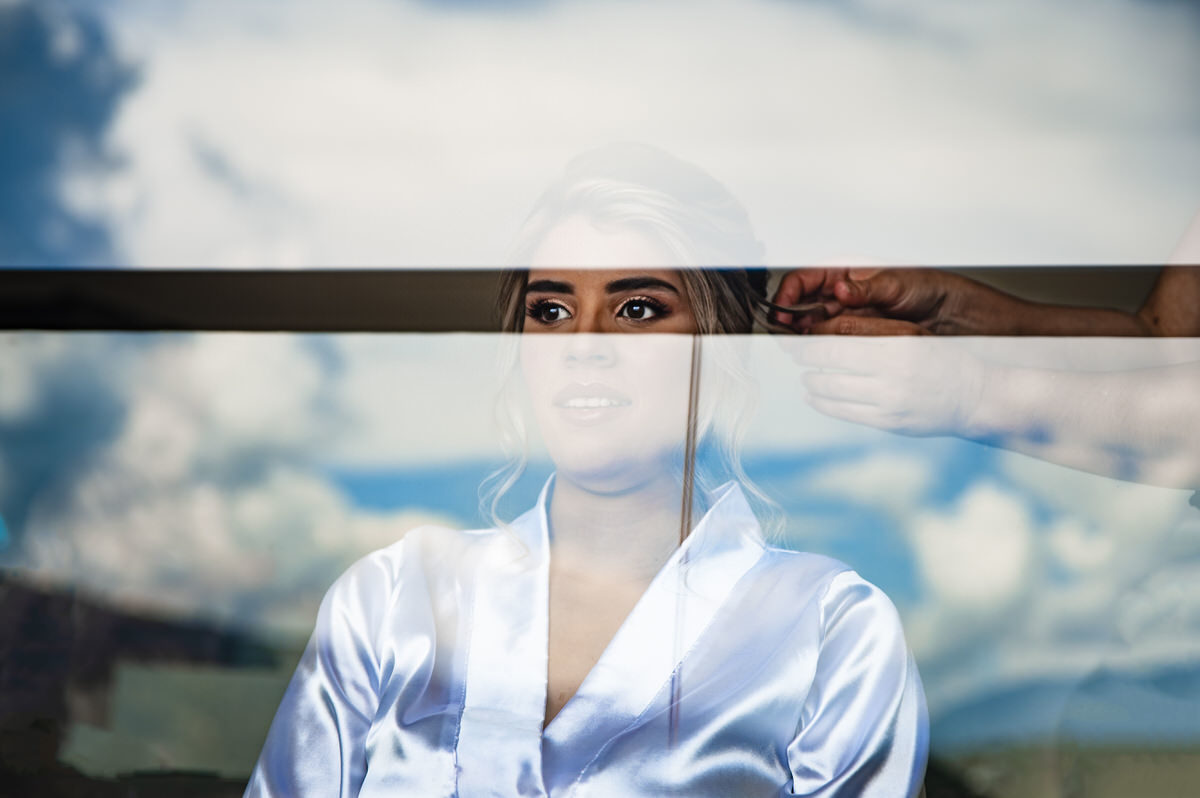 Destination wedding photographer Medellín