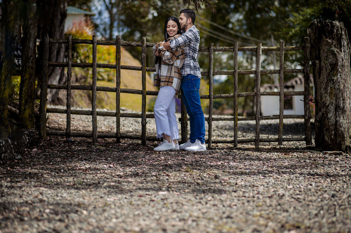 Destination wedding photographer Medellín