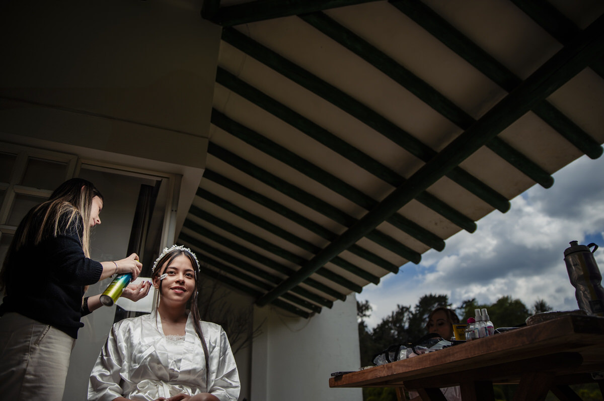 Destination wedding photographer Medellín