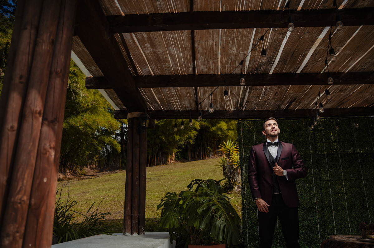 Destination wedding photographer Medellín