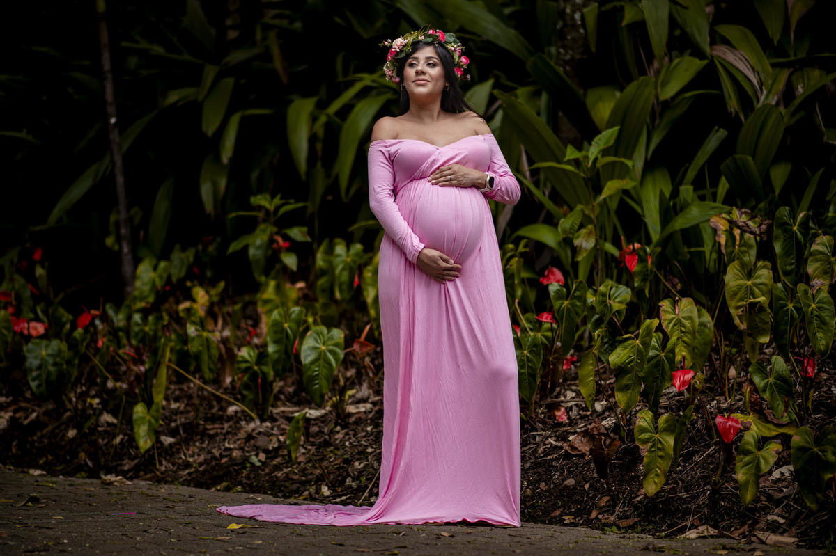 Fotógrafo de maternidad Medellín