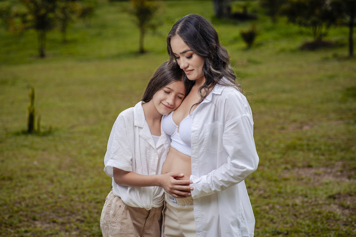 Fotógrafo de maternidad Medellín