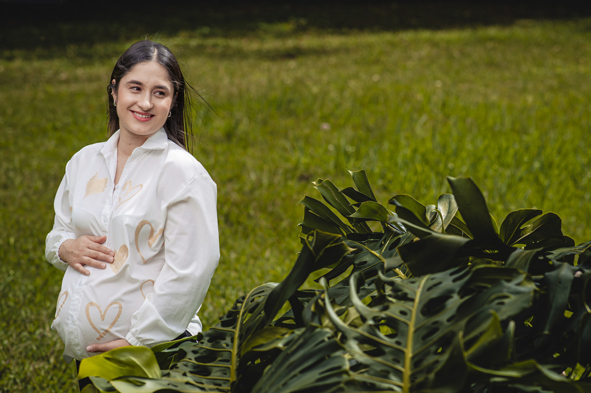 Fotógrafo de maternidad Medellín