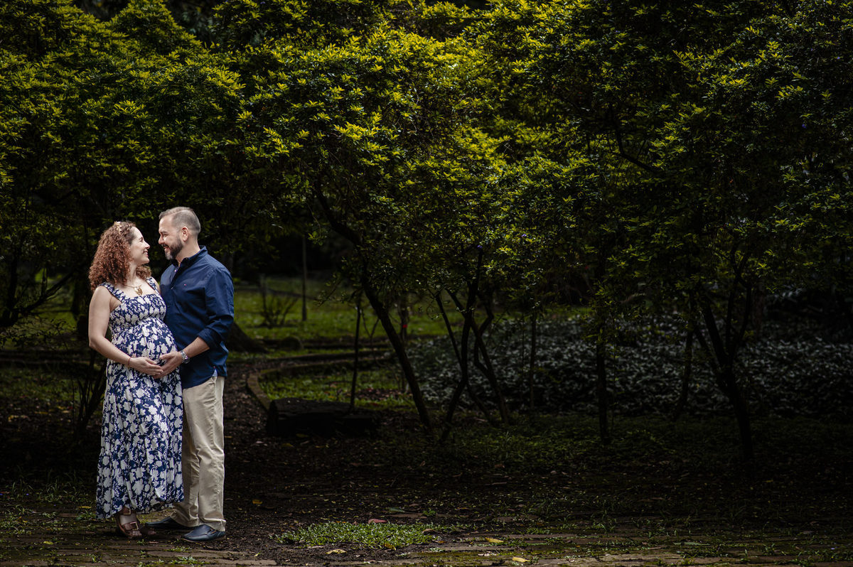 Fotógrafo de maternidad Medellín