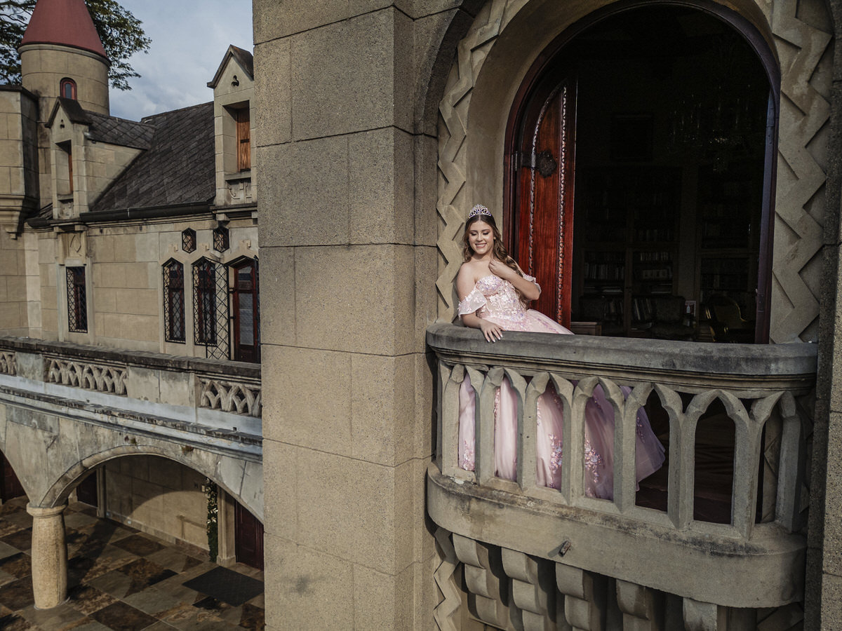 Fifteen El Castillo Medellin