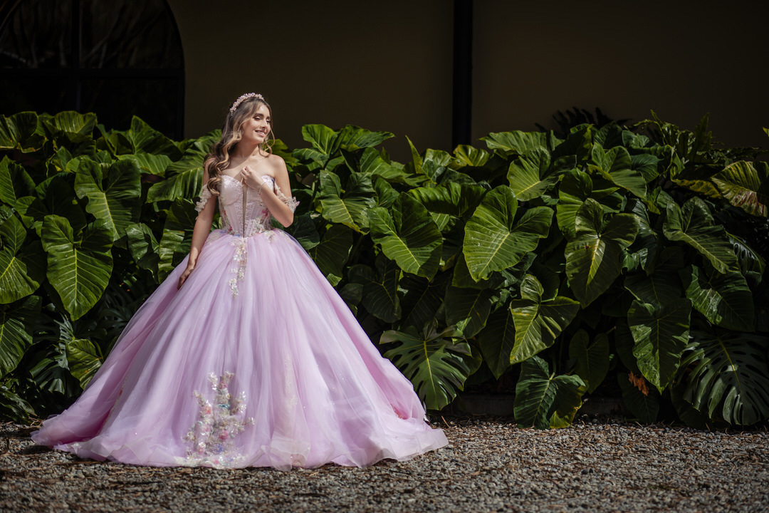 Professional quinceañera photography with timeless and natural style.