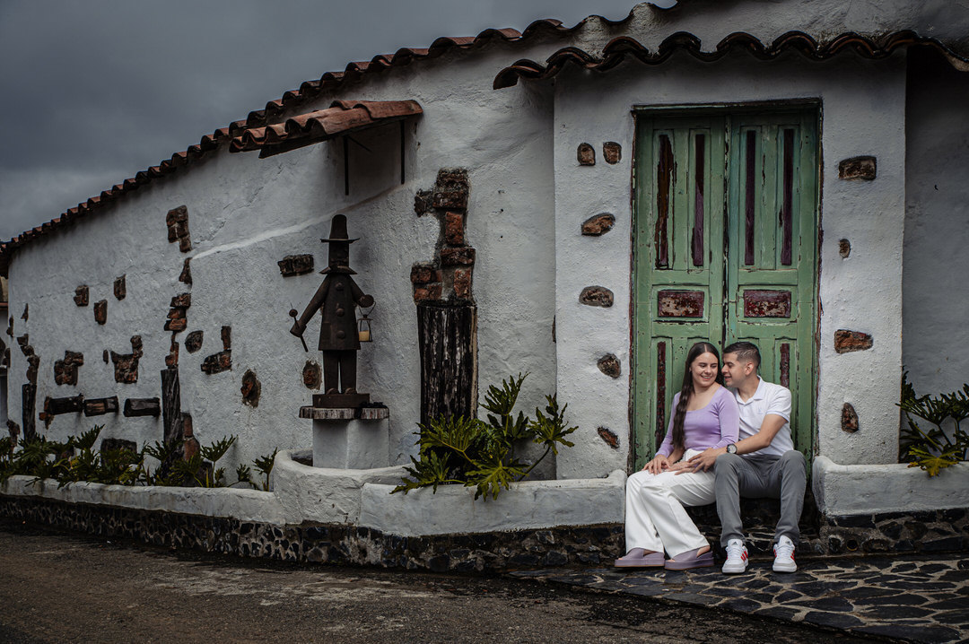 Fotografía de compromiso de antes de su matrimonio.
