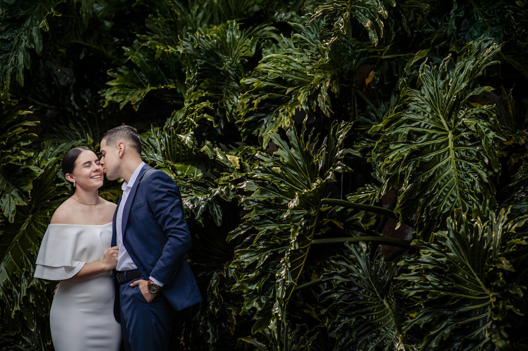 Retrato de los futuros esposos en una sesión previa a la boda.
